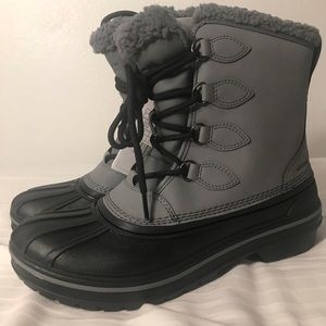 Crocs women’s allcast boots